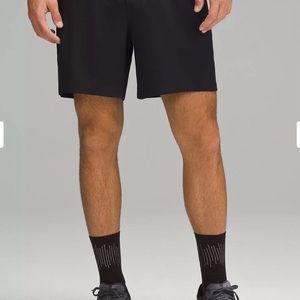 Men’s Lululemon Pace Breaker Linerless Short 7”Size Small